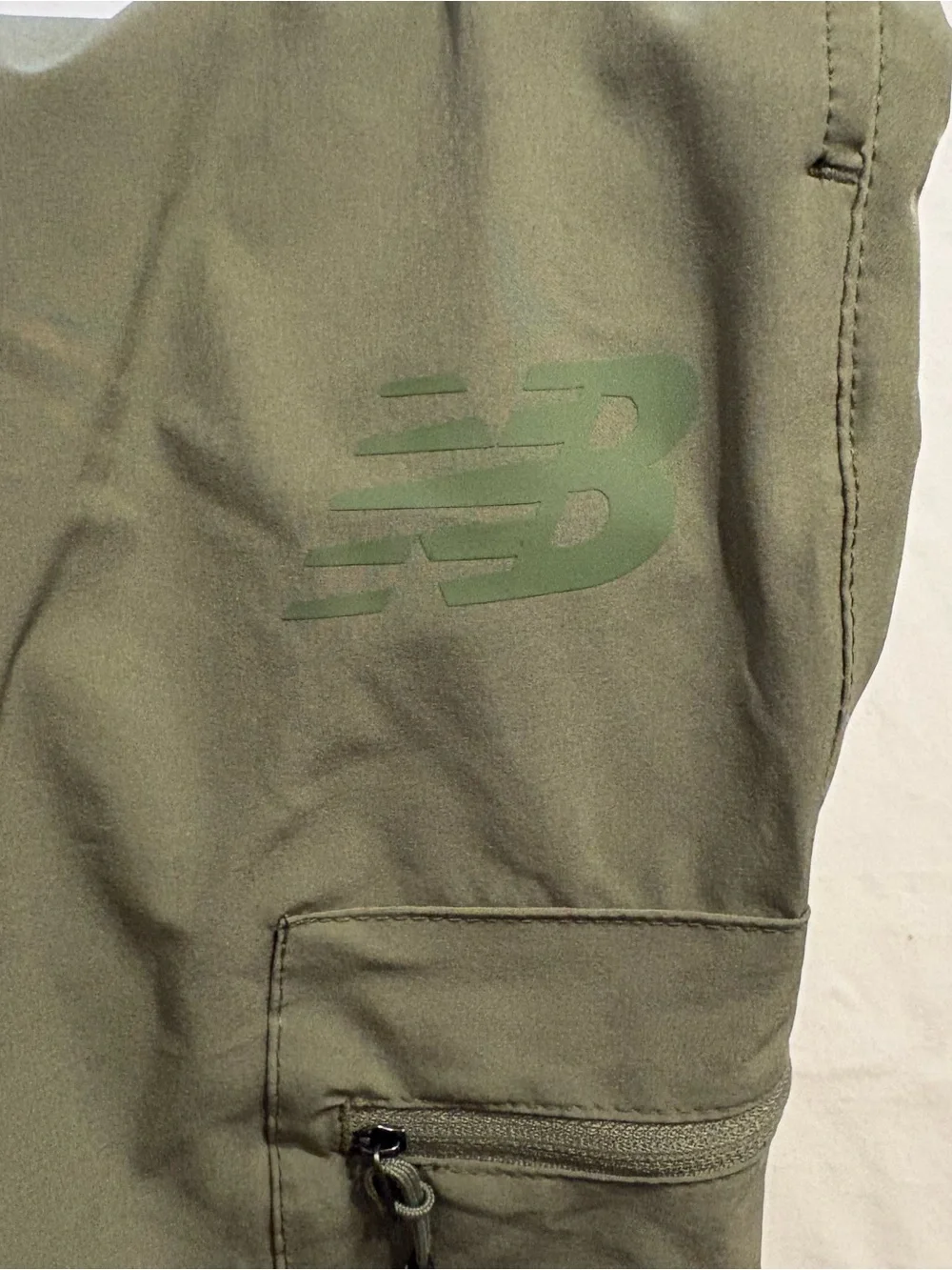New Balance All Motion Cargo Joggers in a Light Olive Green Colorway size M